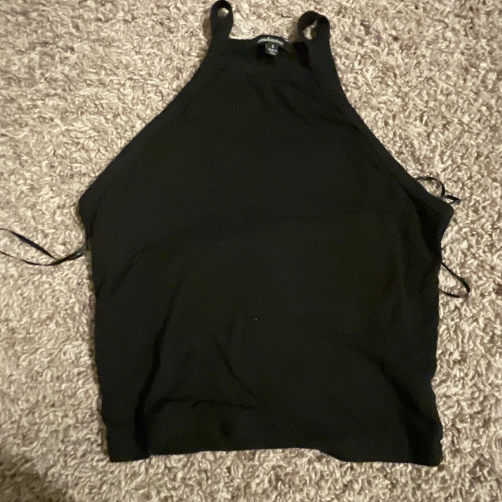 Black cute crop top!
